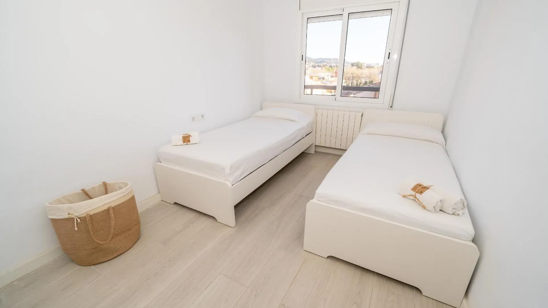 Homeholidaysrentals Oportunity - Costa Barcelona Pineda de Mar