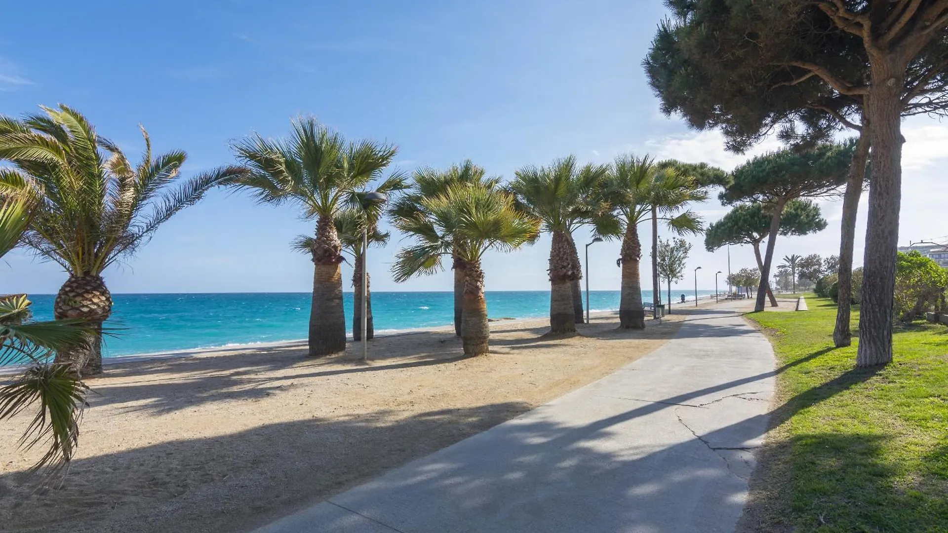Apartment Homeholidaysrentals Oportunity - Costa Barcelona Pineda de Mar
