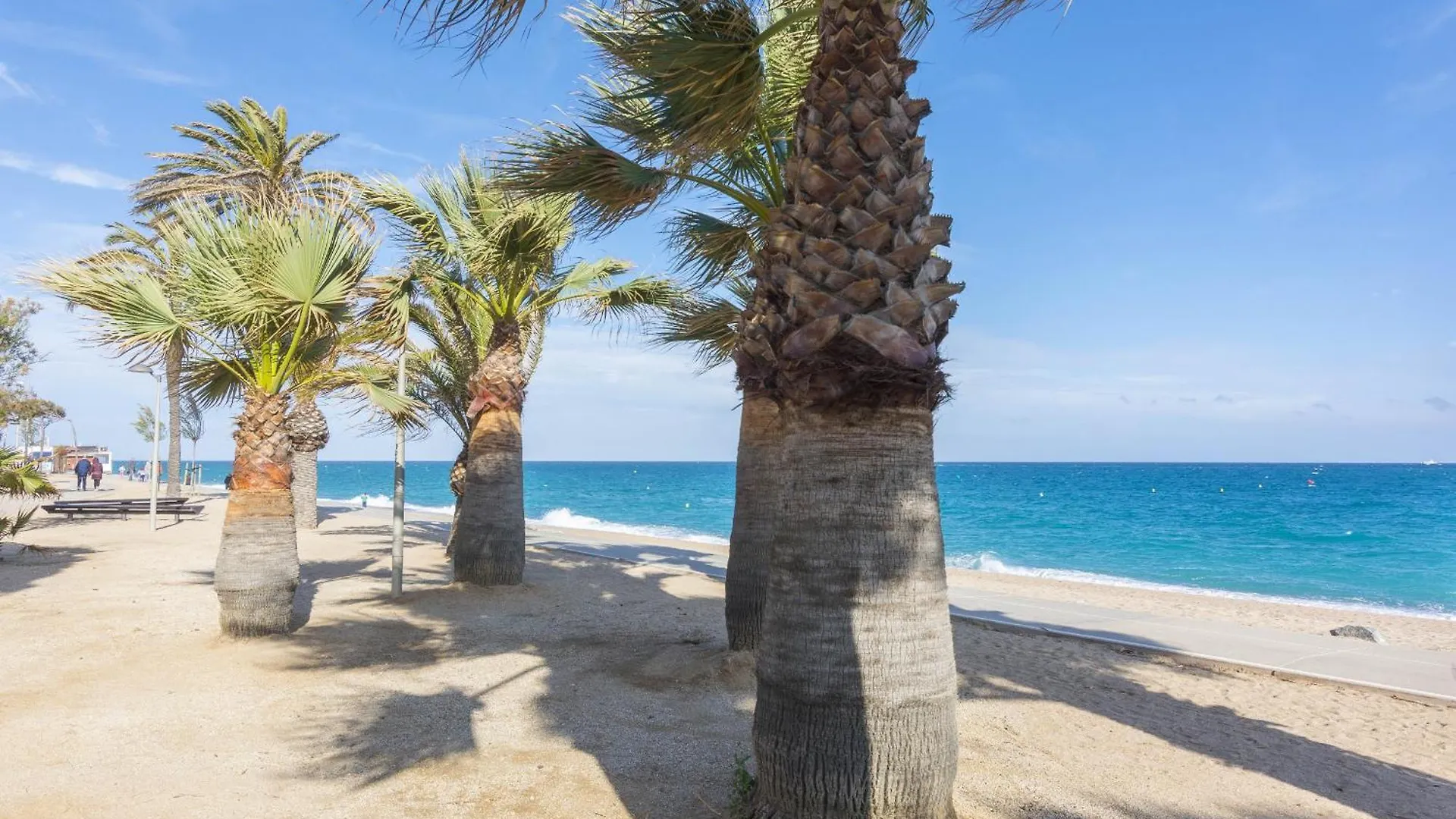 Homeholidaysrentals Oportunity - Costa Barcelona Pineda de Mar Apartment