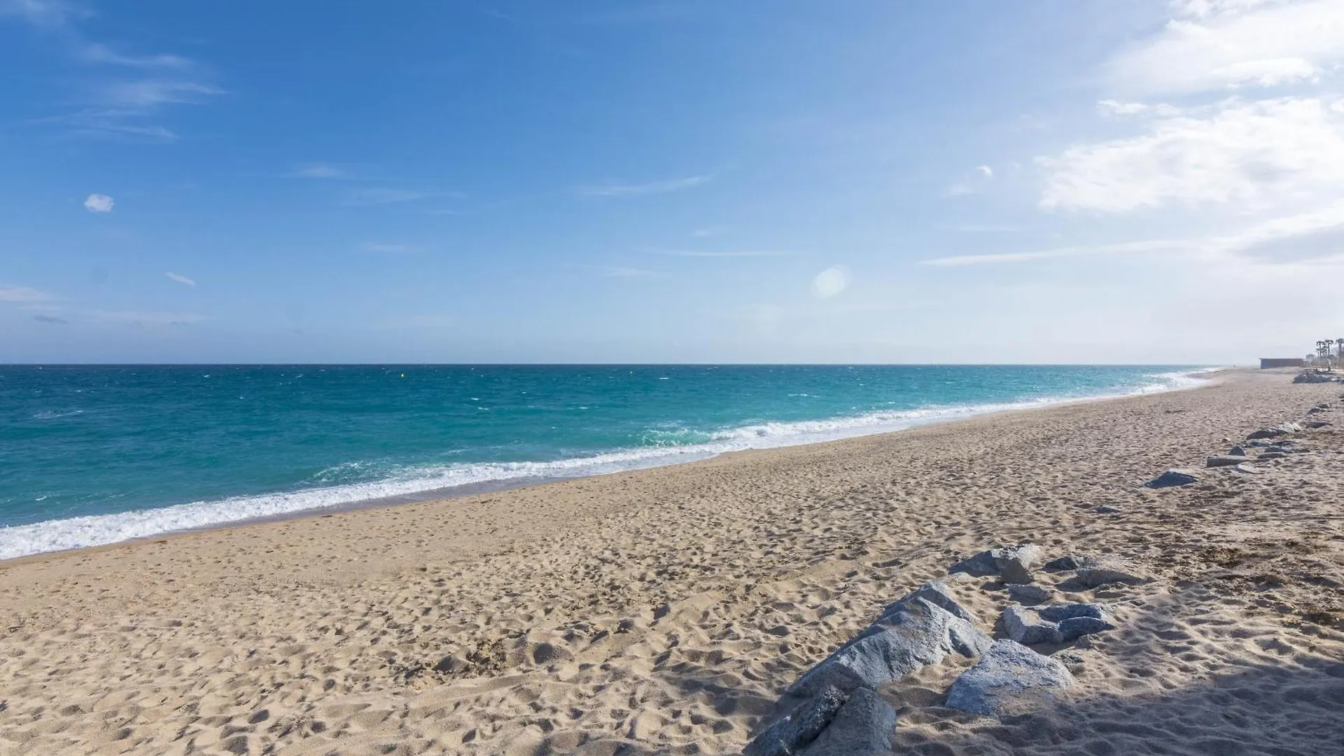 Apartment Homeholidaysrentals Oportunity - Costa Barcelona Pineda de Mar