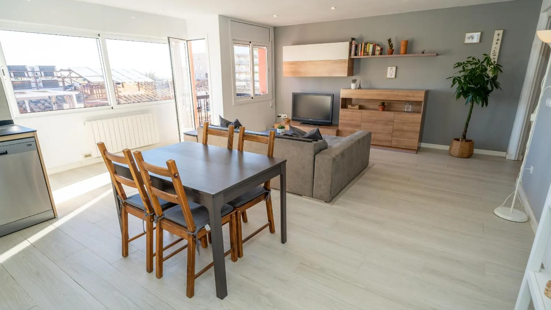Homeholidaysrentals Oportunity - Costa Barcelona Pineda de Mar 0*,